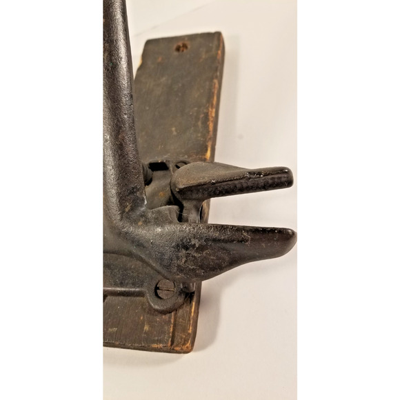 Old Soul Americana: Antique Cast Iron Nutcracker On Wood Primitive Farmhouse - Picture 7 of 12